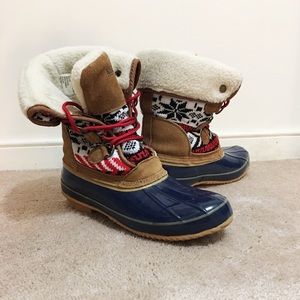 Navajo Duck Boots Size 9